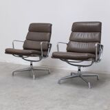 Early pair of Eames 'EA216' swivel lounge chairs by Herman Miller, 1960s