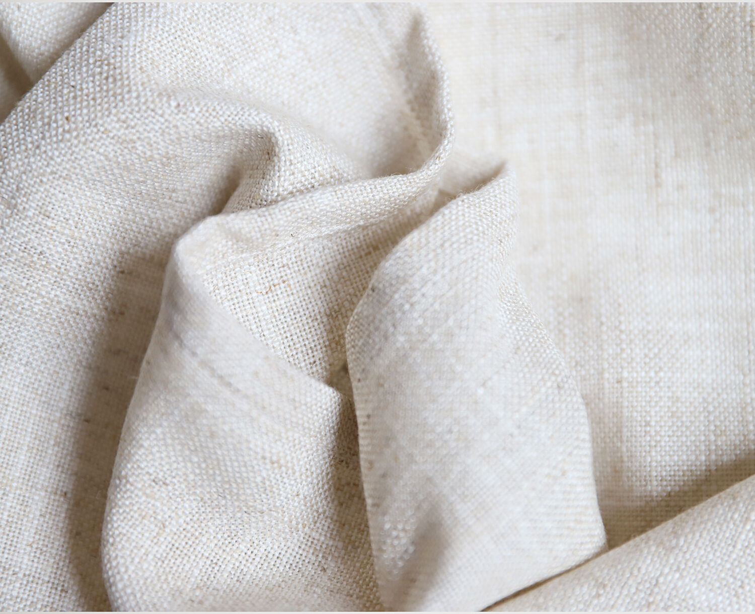 Tablecloth in upcycled linen beige chiné