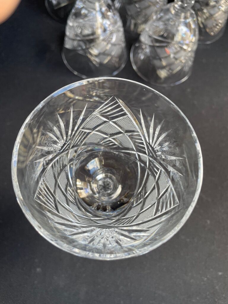 6 glasses with white wine crystal blown and cut xxth