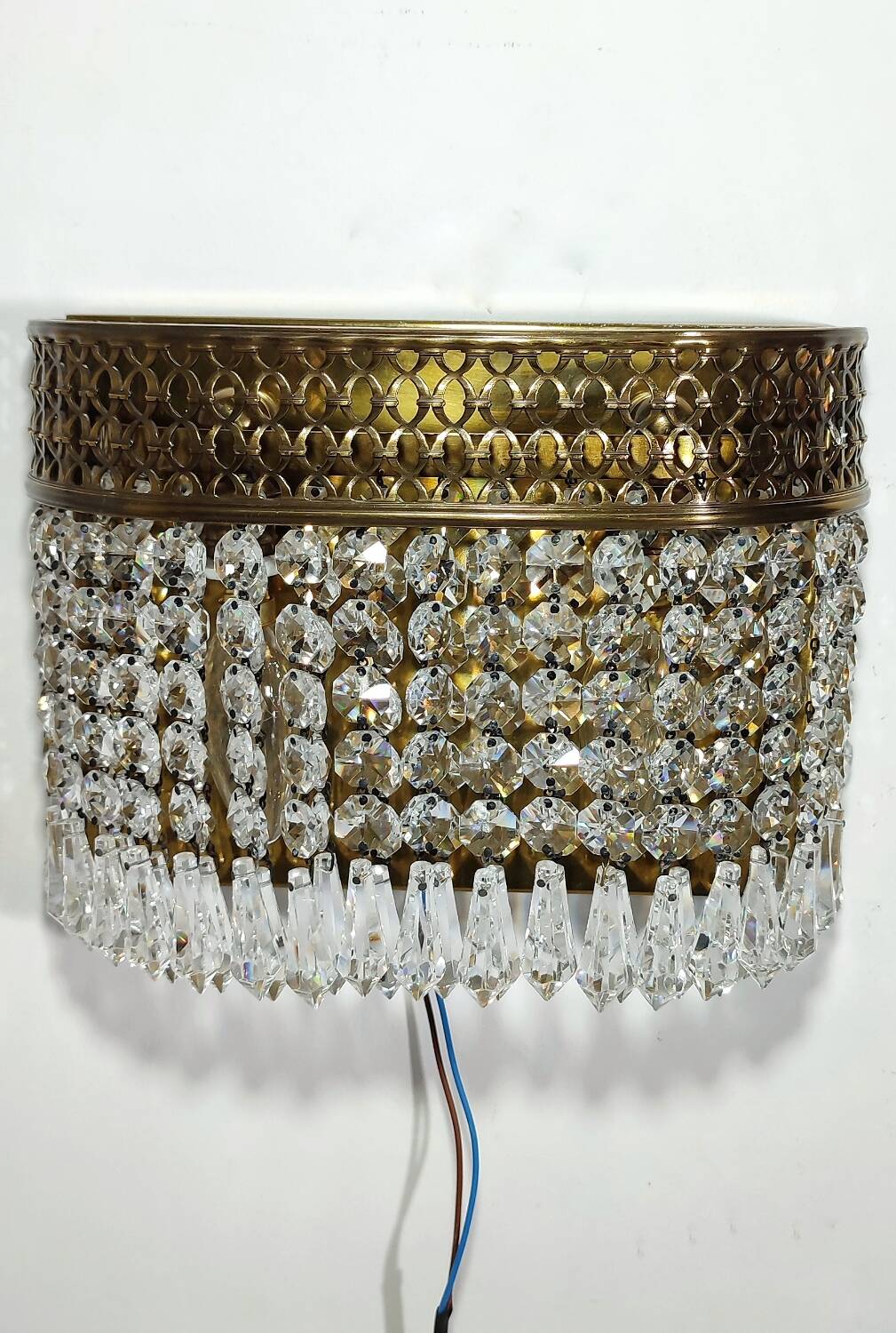 Par de lámparas de pared. España, 1960s.