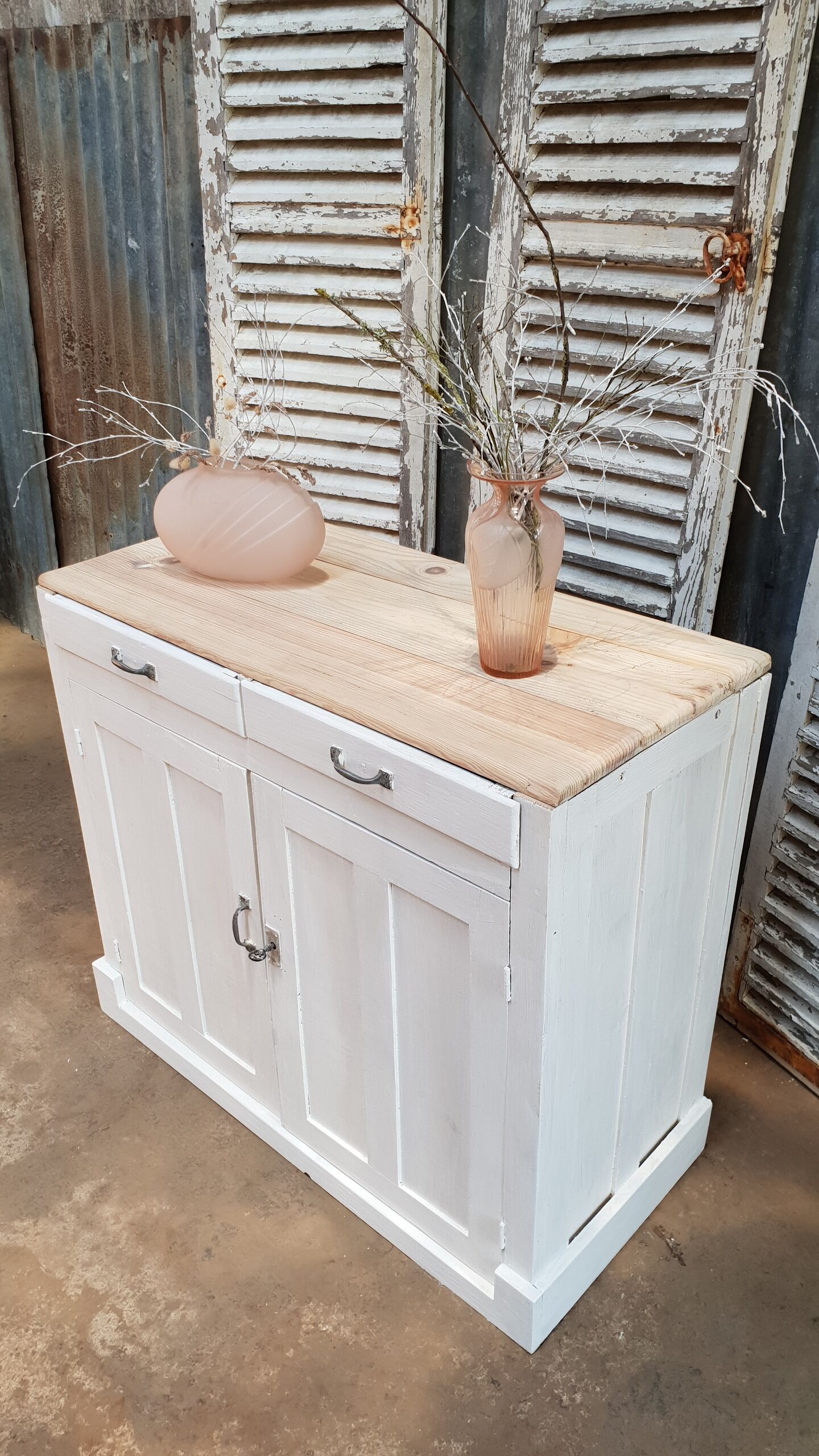 Buffet parisien vintage