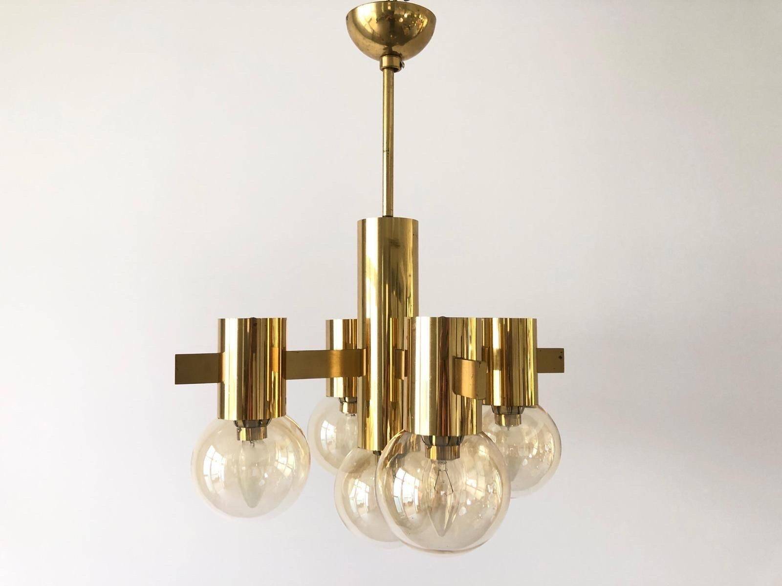 Lustre en laiton et verre fumé attr. H. Agnes Jacobsson, années 1960, Suède