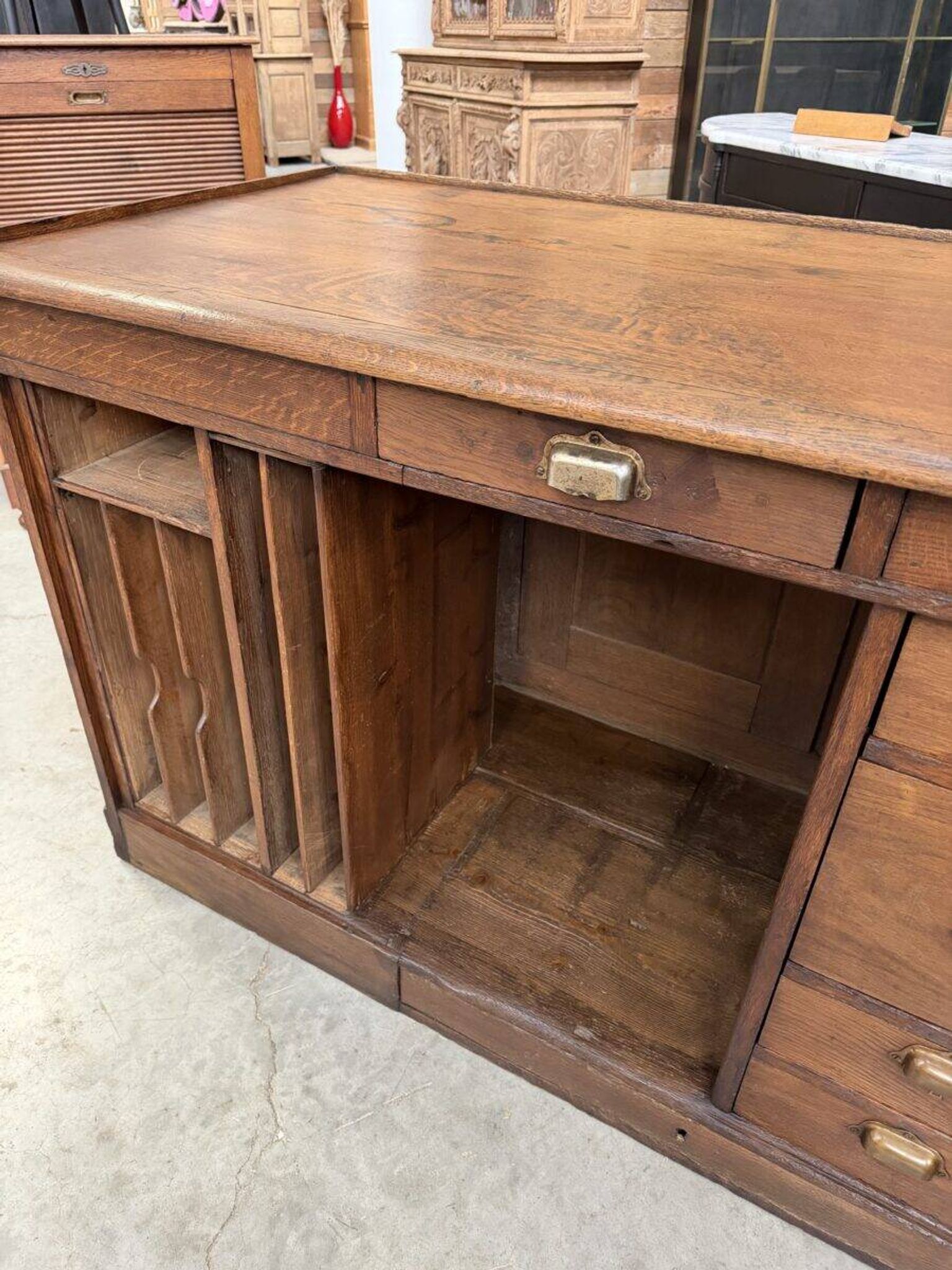 Oak shop counter from the early 20th century.