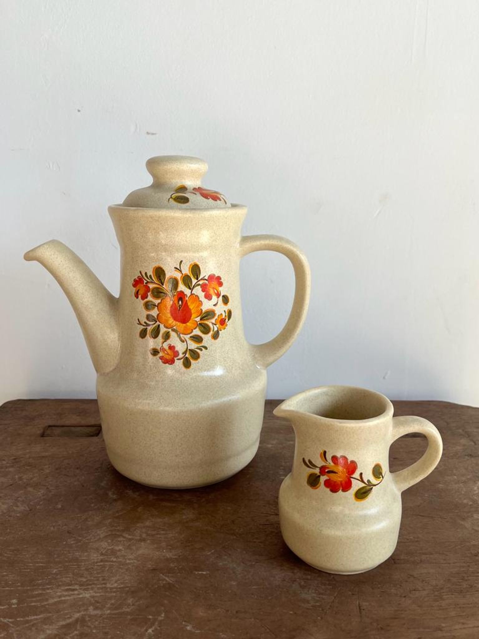 Vintage coffee service, Bergen model of the Faïences de Saint Amand