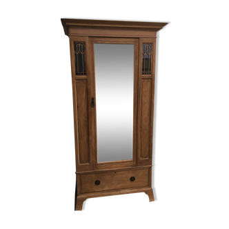 Early 20th century cloakroom