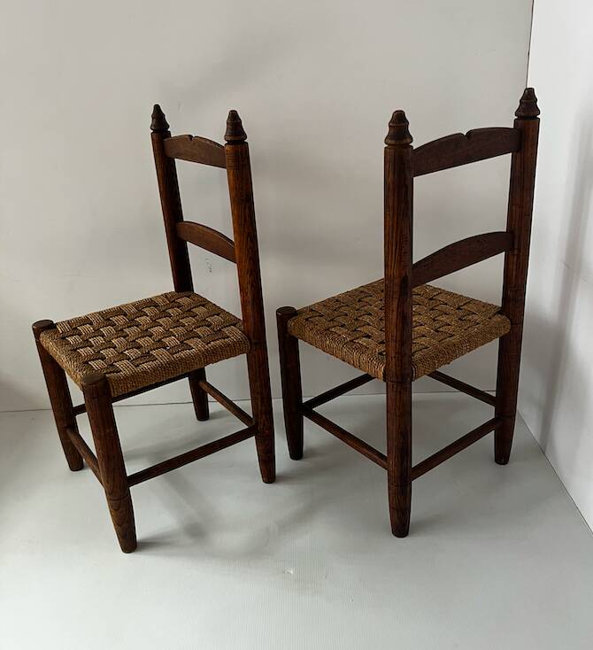 Child's chair made of wood and rope