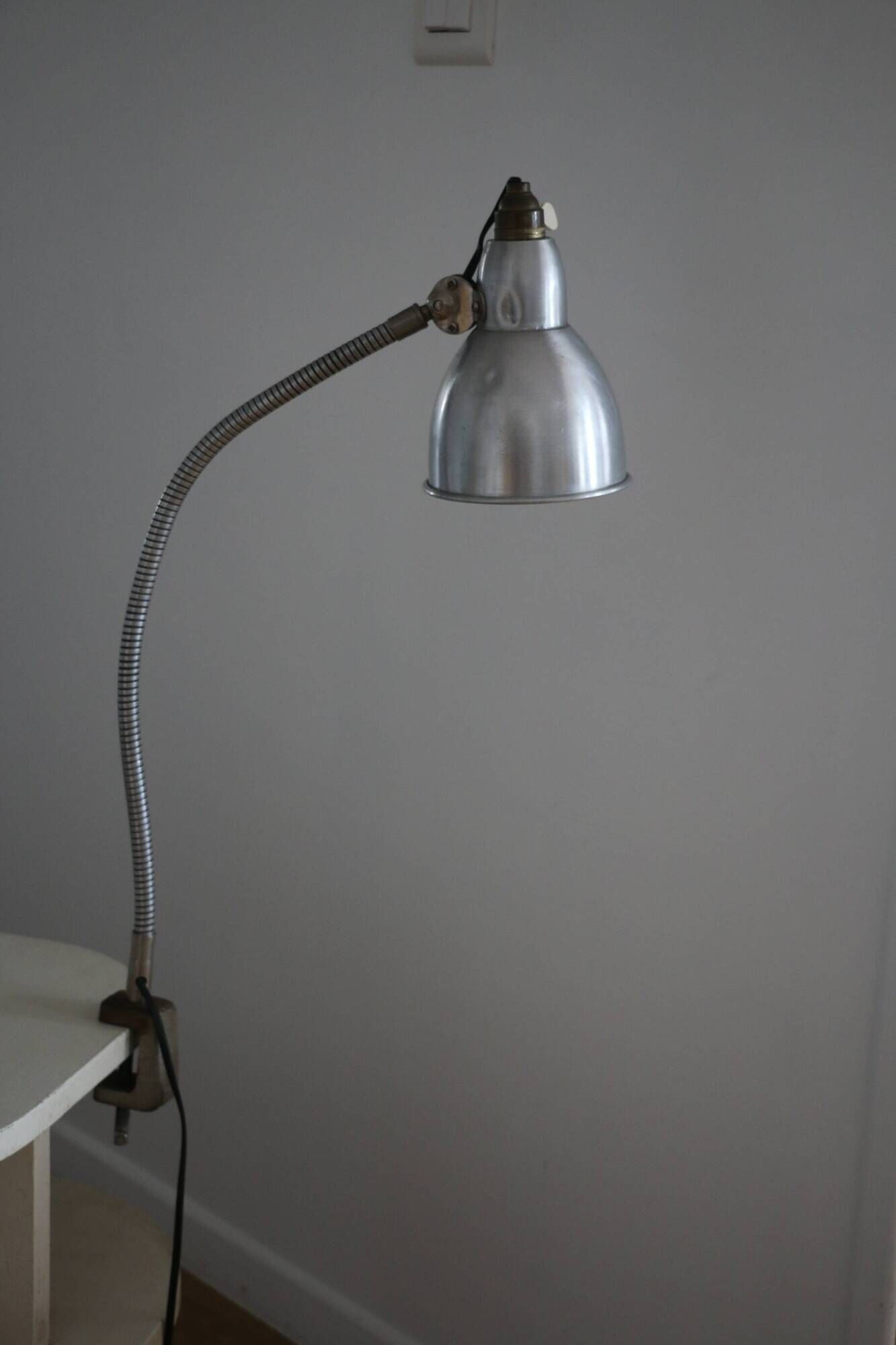 Lampe à étau chromée 1950