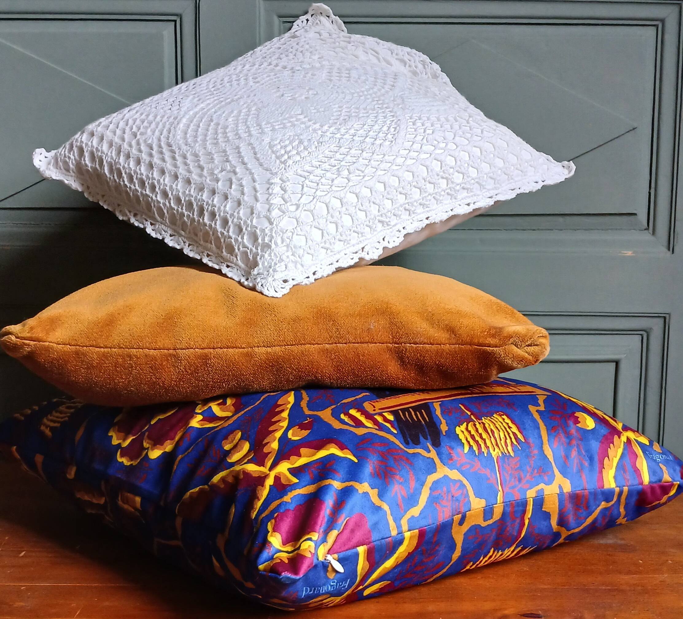 Set of 3 vintage cushions. 2 in velvet & 1 crocheted.