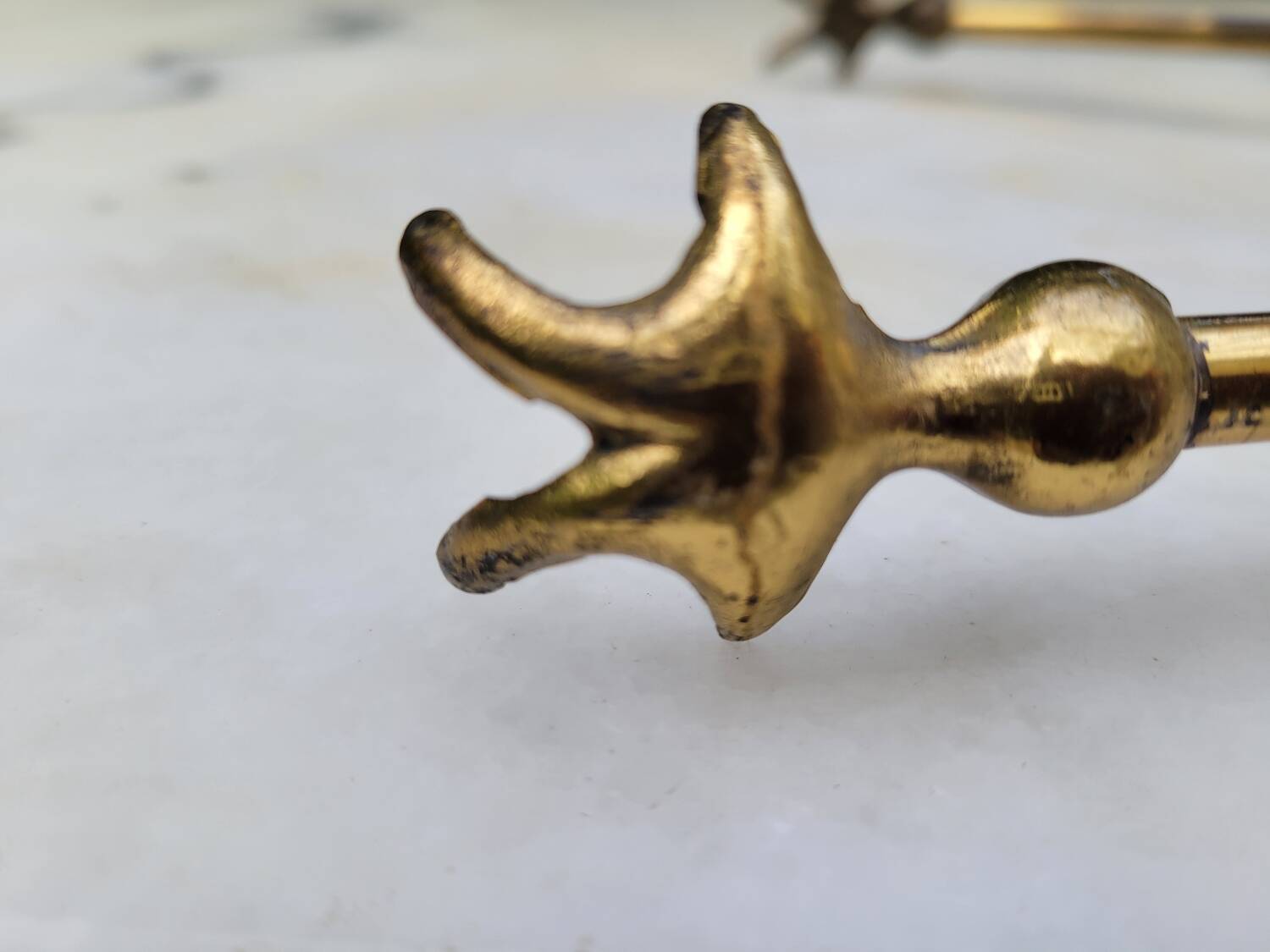 Fireplace tool set in gilded bronze