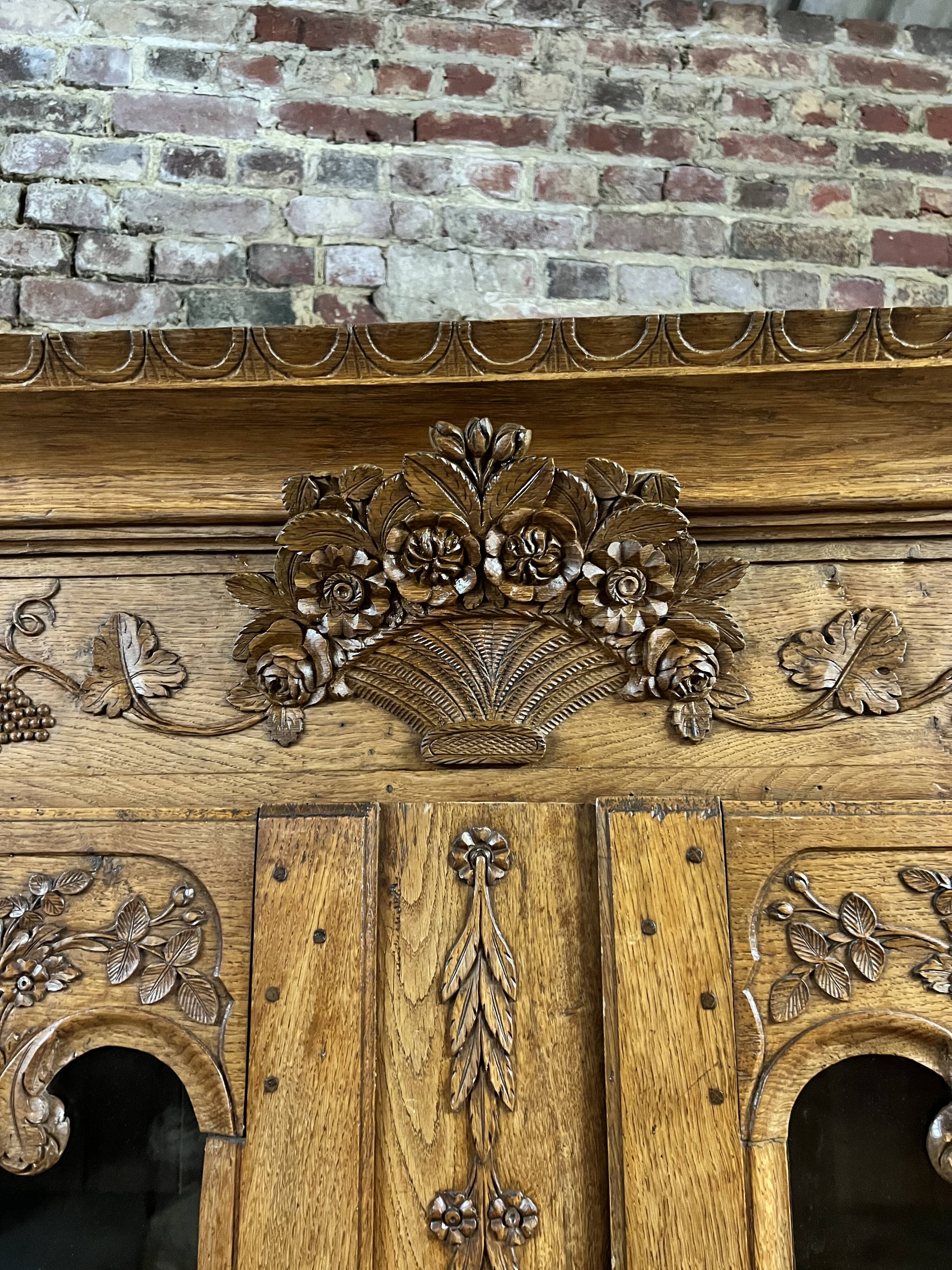 Table à Manger D'époque En Chêne Massif Mouluré - 3 Portes 5 Tiroirs - XVIIIe ?