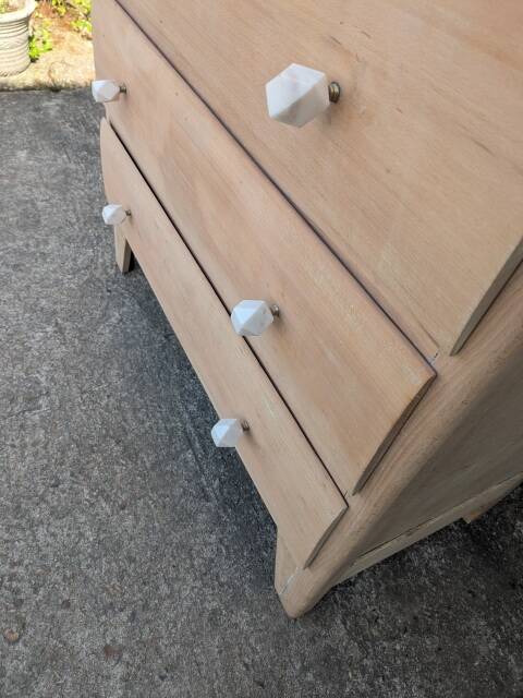 Natural wood chest of drawers