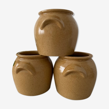 3 sandstone pots