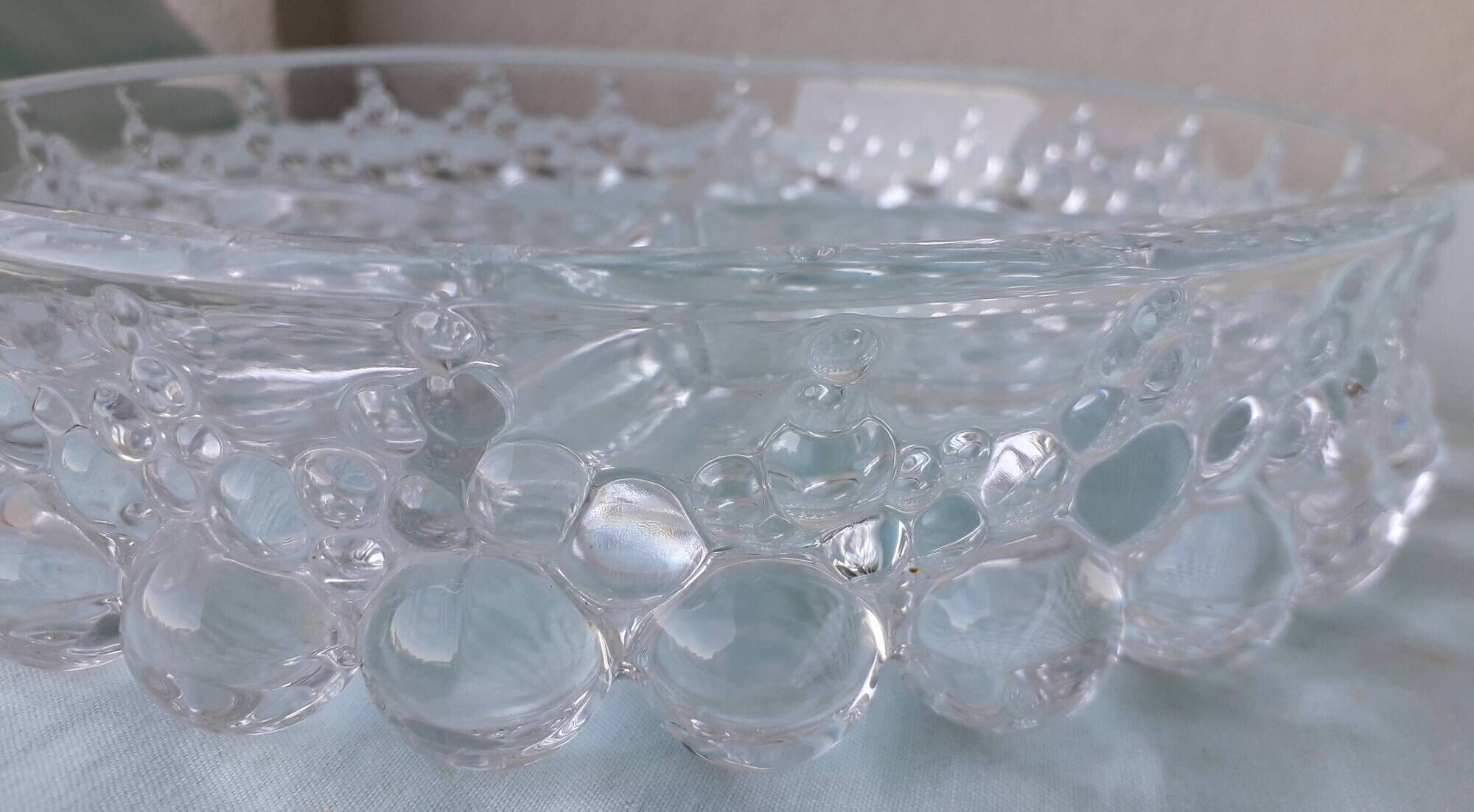 Glass dish with 4 compartments