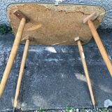 Table bass feet compass formica red