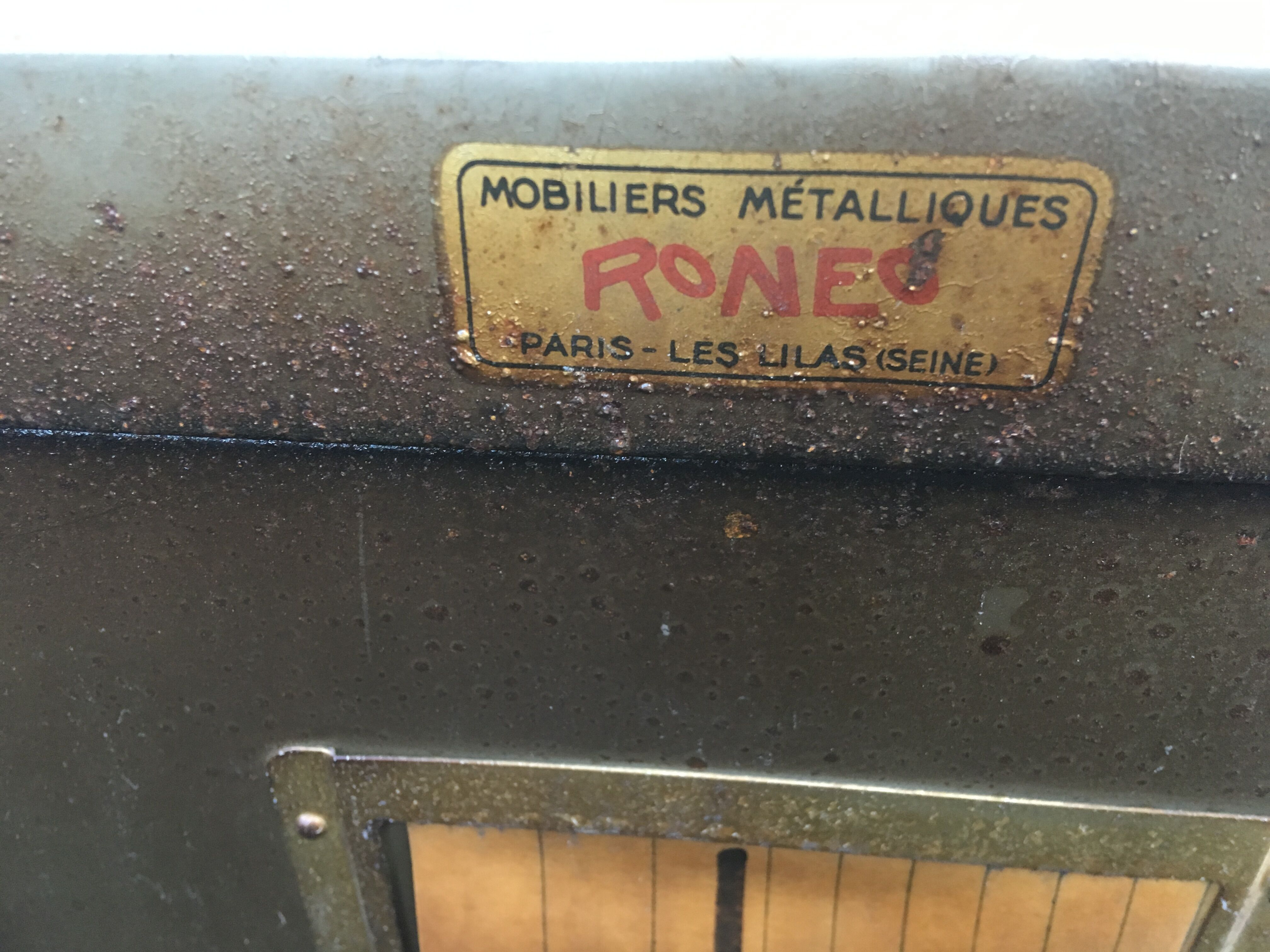 Ronéo metal industrial drawer cabinet for hanging backs