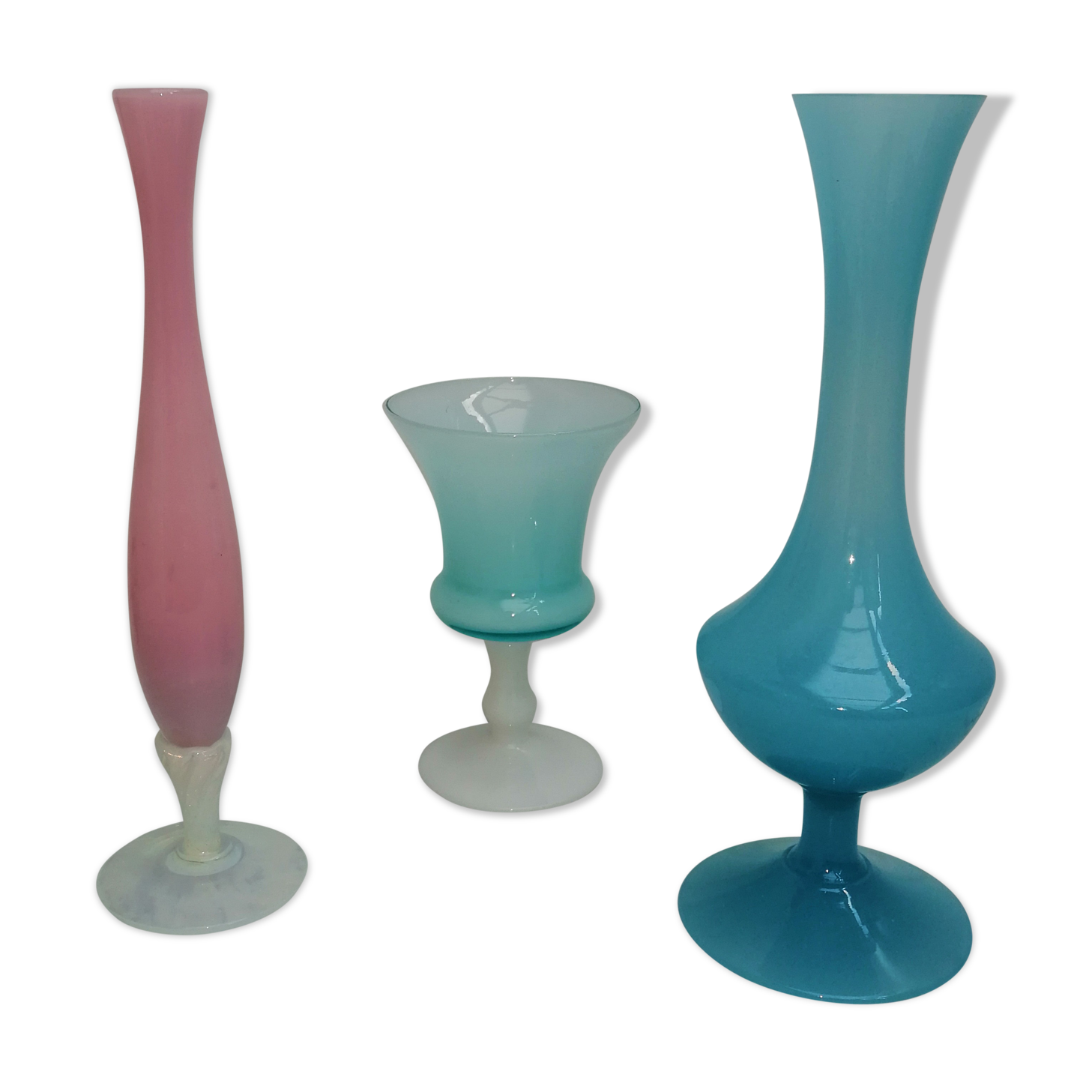 Vases in opaline
