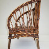 Ancien fauteuil en osier pour poupées, jouet