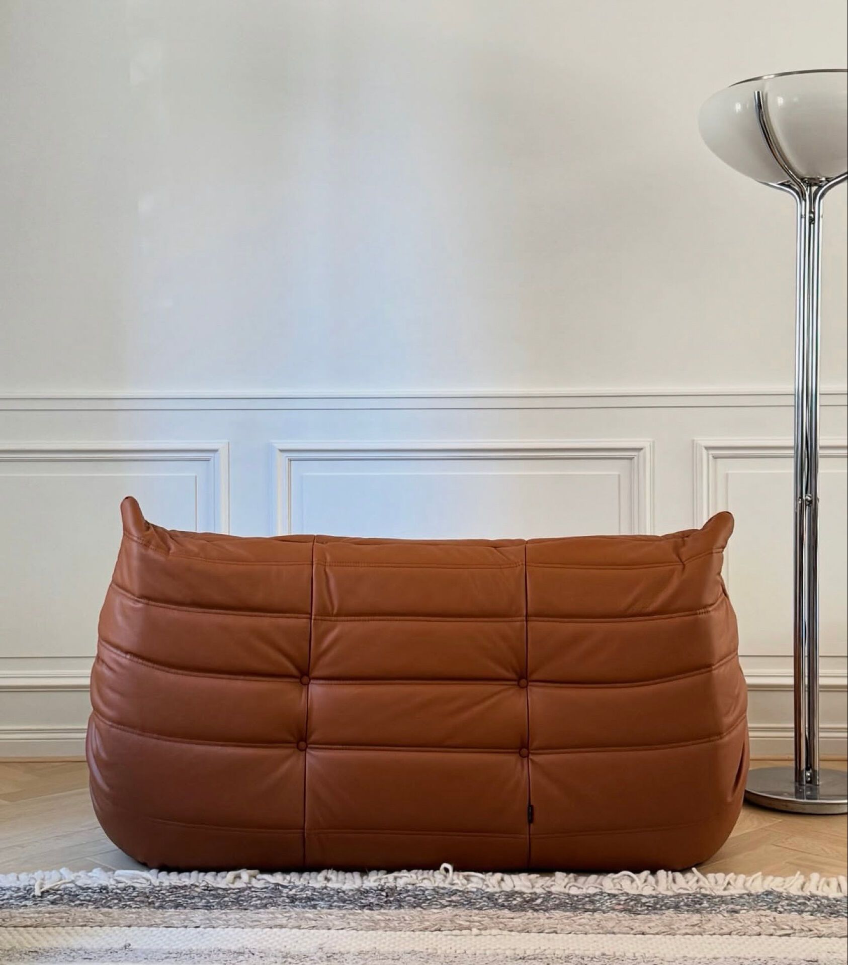 Two-seater bench model Togo – cognac leather – Michel Ducaroy / Ligne