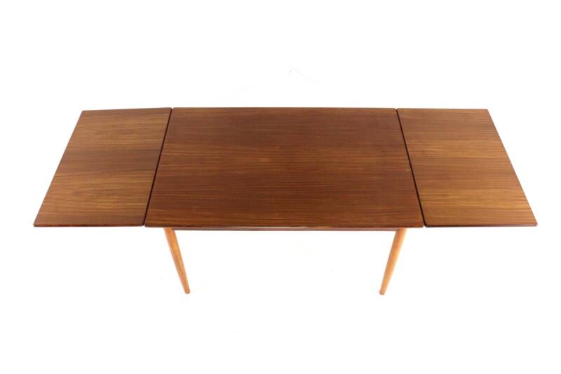 Rectangular extendable dining table 'Kaerum' - mid century modern