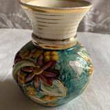 Slip vase