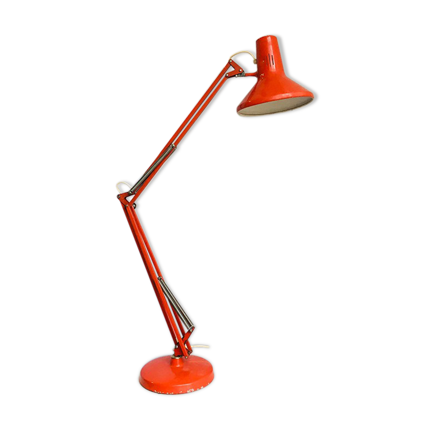 Red tomato Luxo lamppost