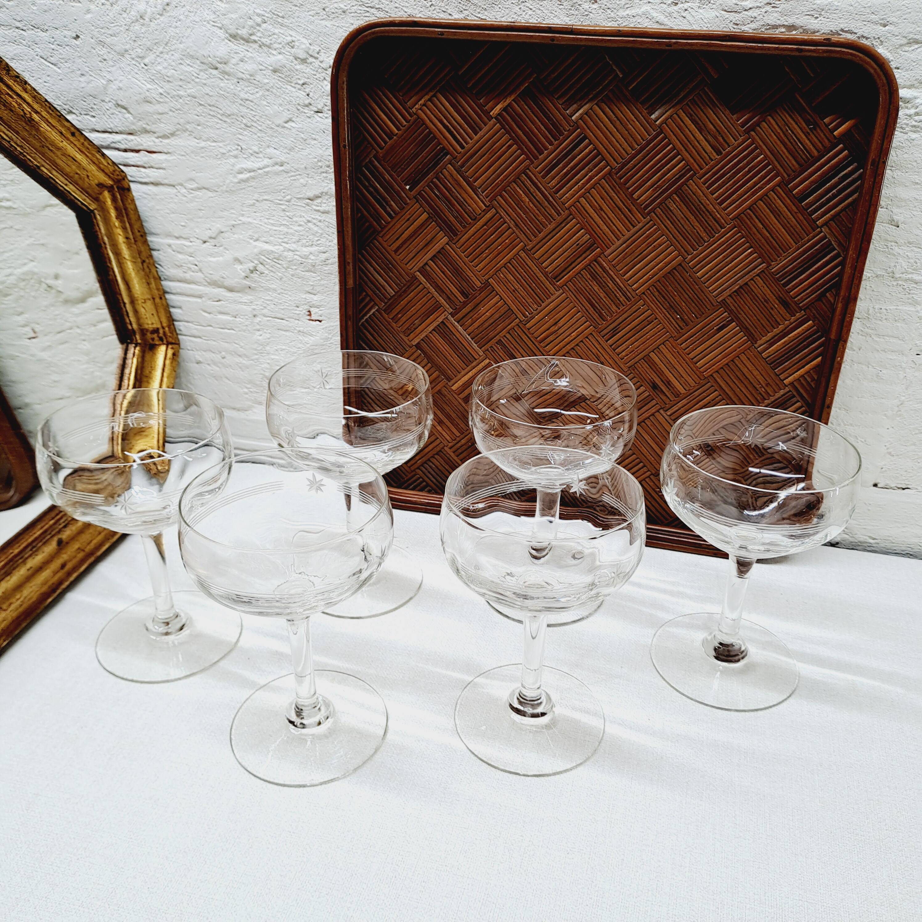 Set of 6 chiselled star glass cups