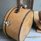 Hat box with leather handle