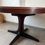 Vintage extendable Baumann round table