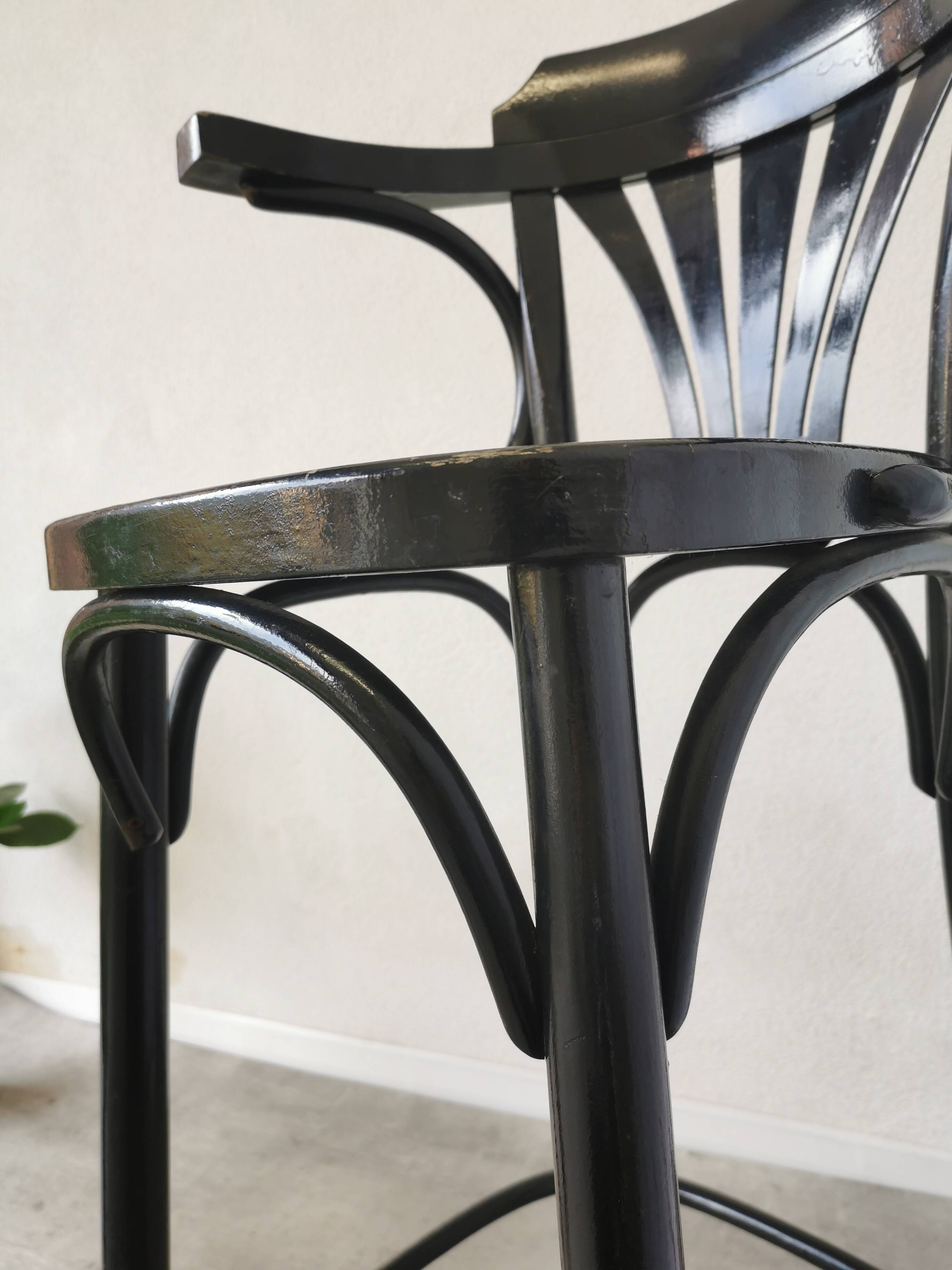 Chaise de bar vintage en bois courbé noir, style Thonet, milieu du XXe siècle (années 1970)