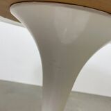 Round Tulip Dining Table by Eero Saarinen for Knoll