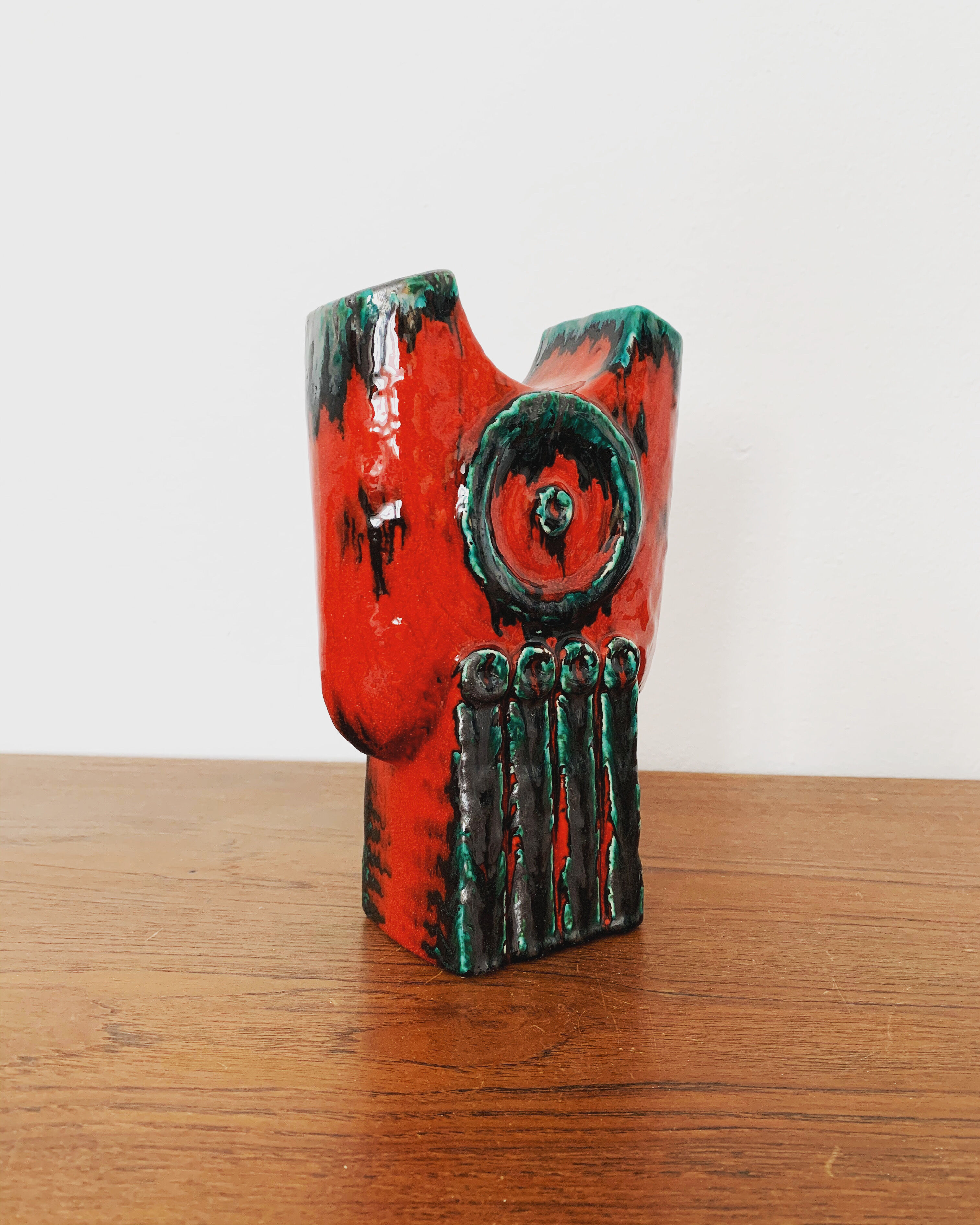 Brutalist ceramic vase