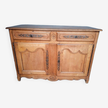 Regional buffet from the 18th century in blond cherry