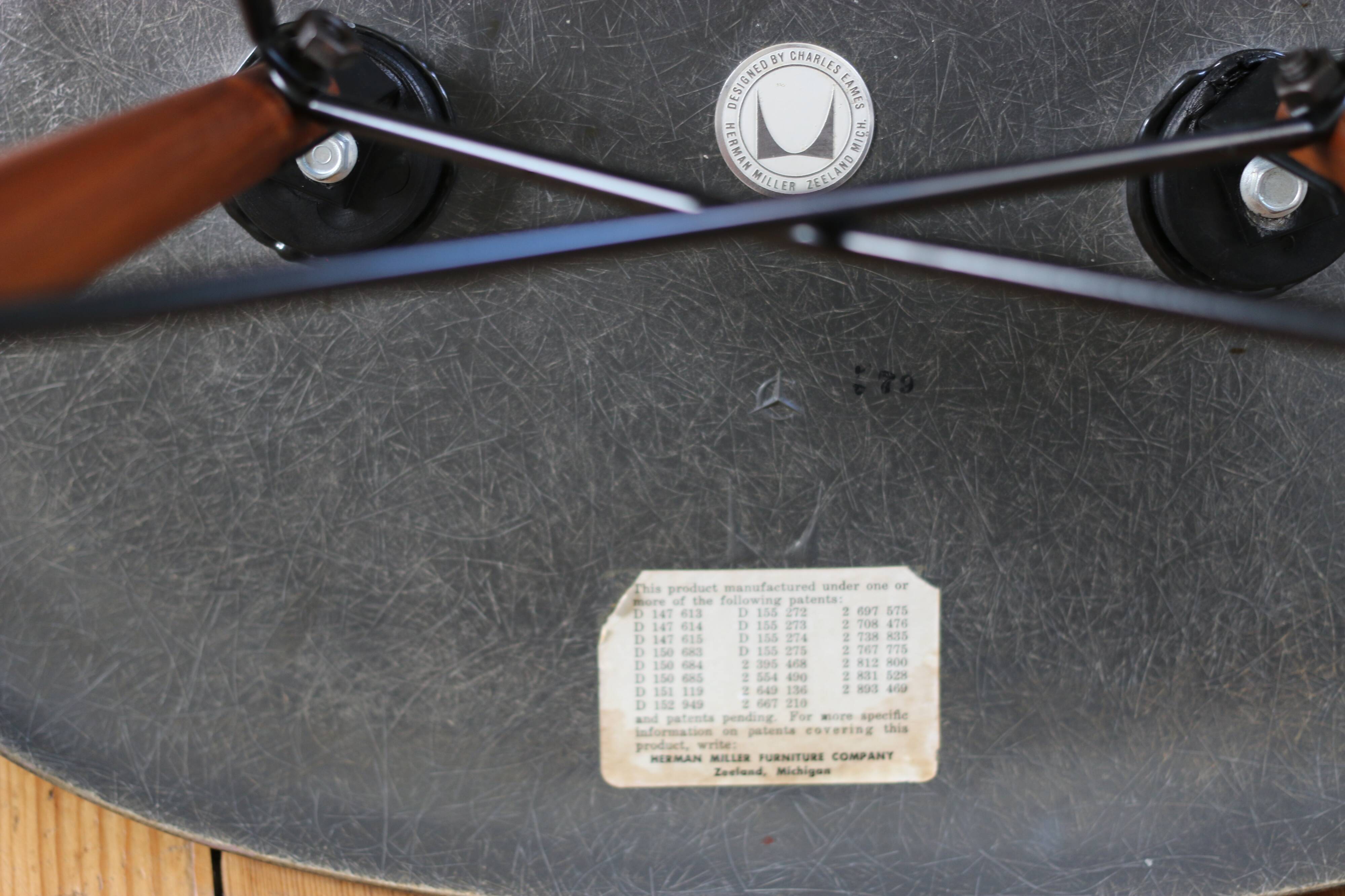 Pair of DSW chairs by Charles & Ray Eames for Herman Miller 60