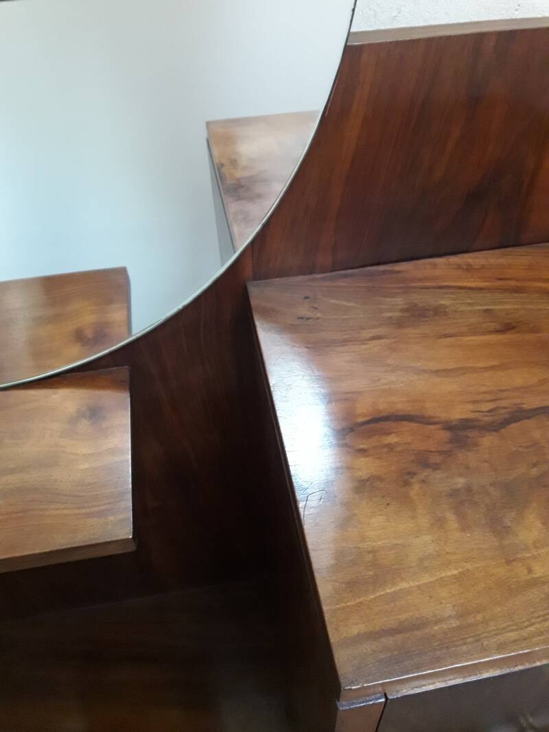 Art Deco dresser, solid walnut, veneer, 3 drawers, mirror.