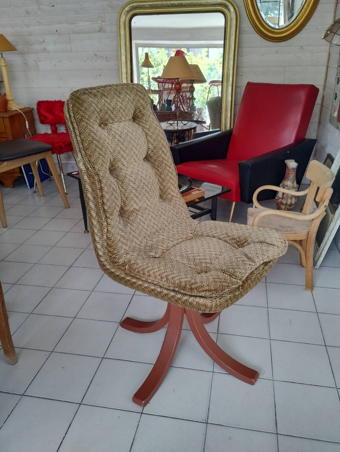1970s swivel chair