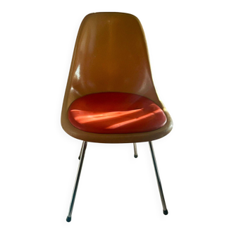 DSX chairs by Eames, Charles and Ray, Herman Miller edition - set of 5 chairs.