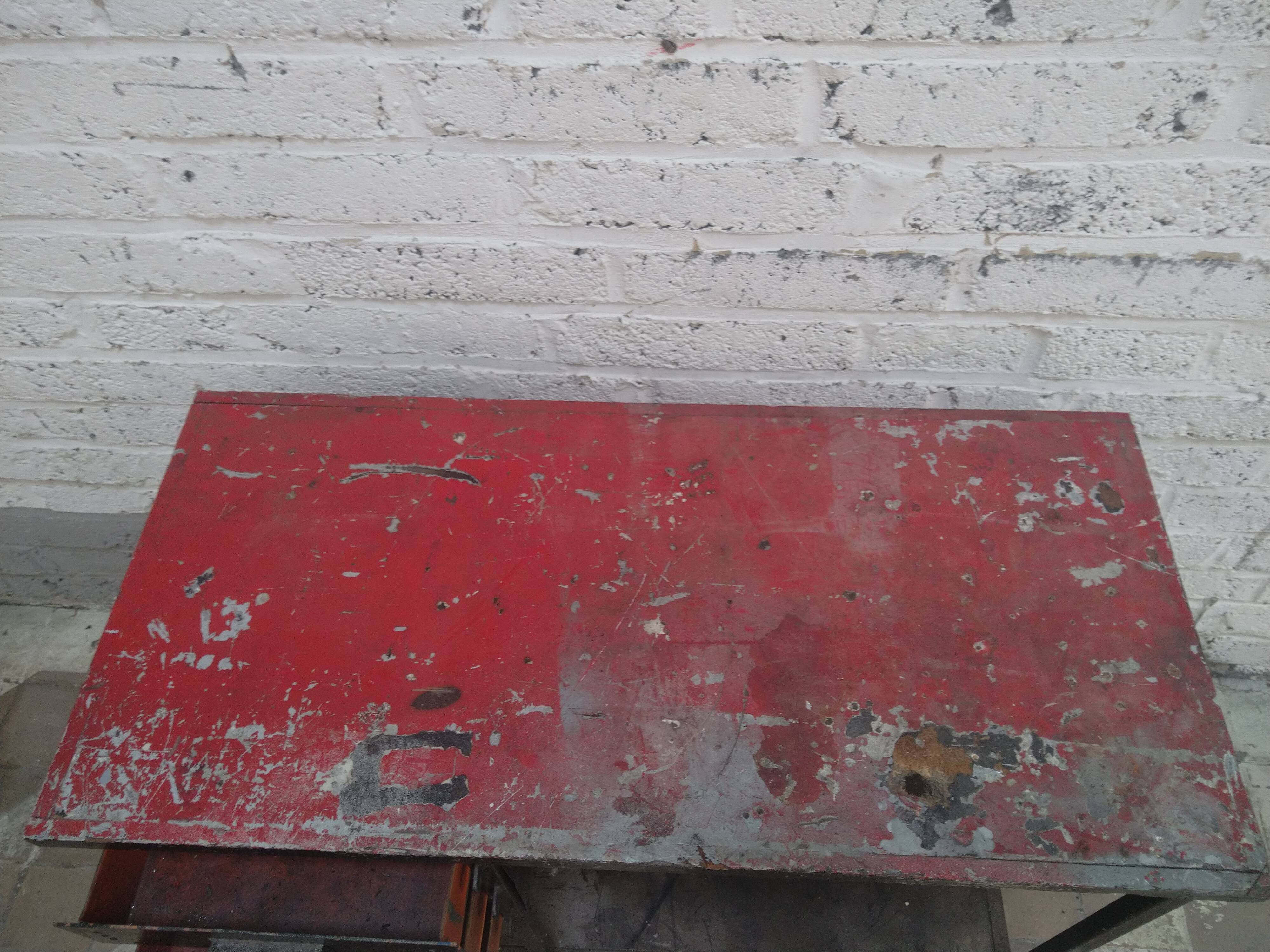 Bureau de garage industriel vintage