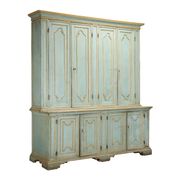 Baroque-style buffet from the mid-18th century in lacquered wood.