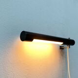 Mid-century minimalist wall lamp by Egon Eiermann for Beisl, 1960s.