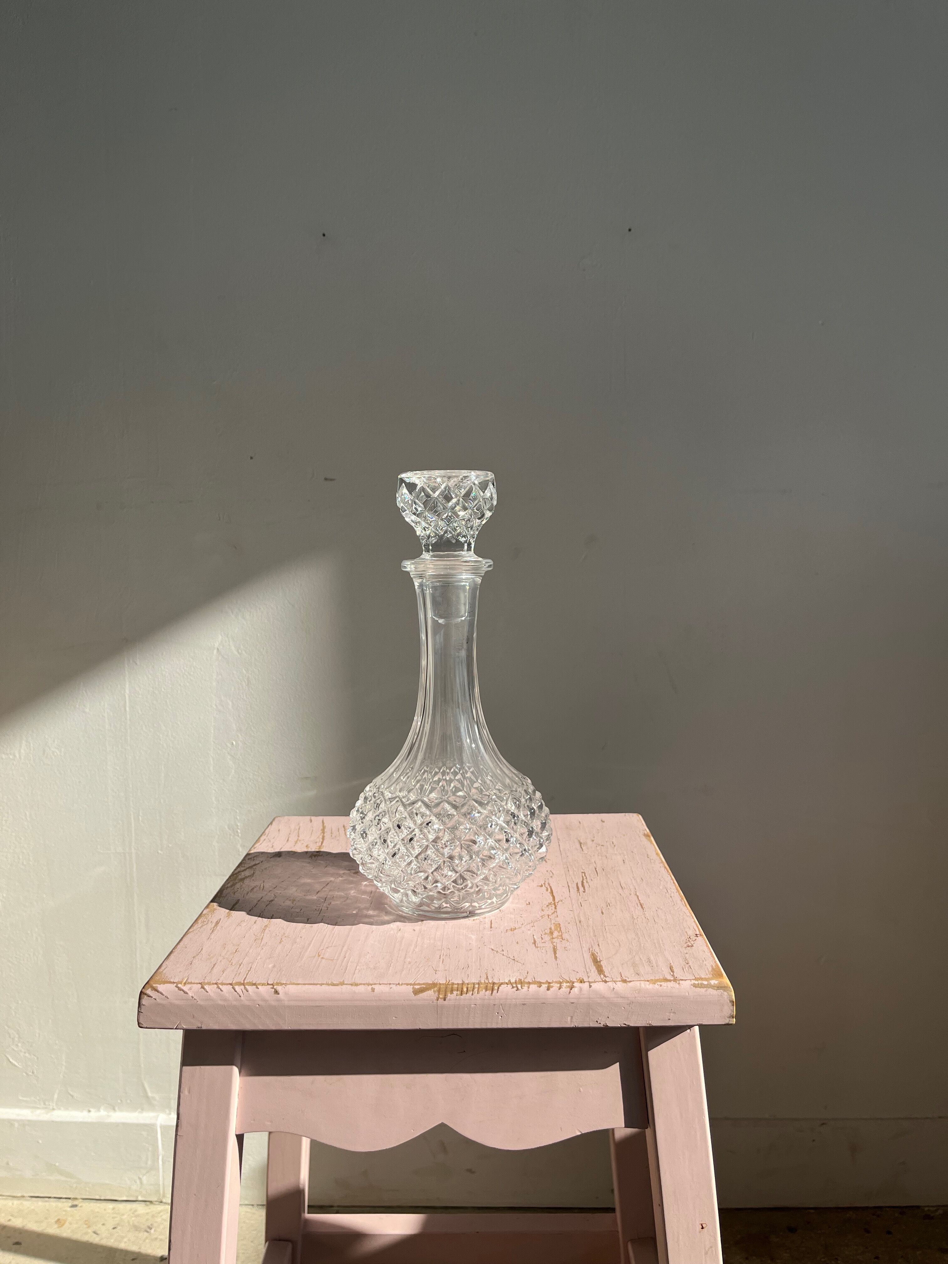 Liquor decanter crystal diamond tips