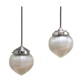 Paire de suspensions Holophane modèle goutte en verre strié circa 1940