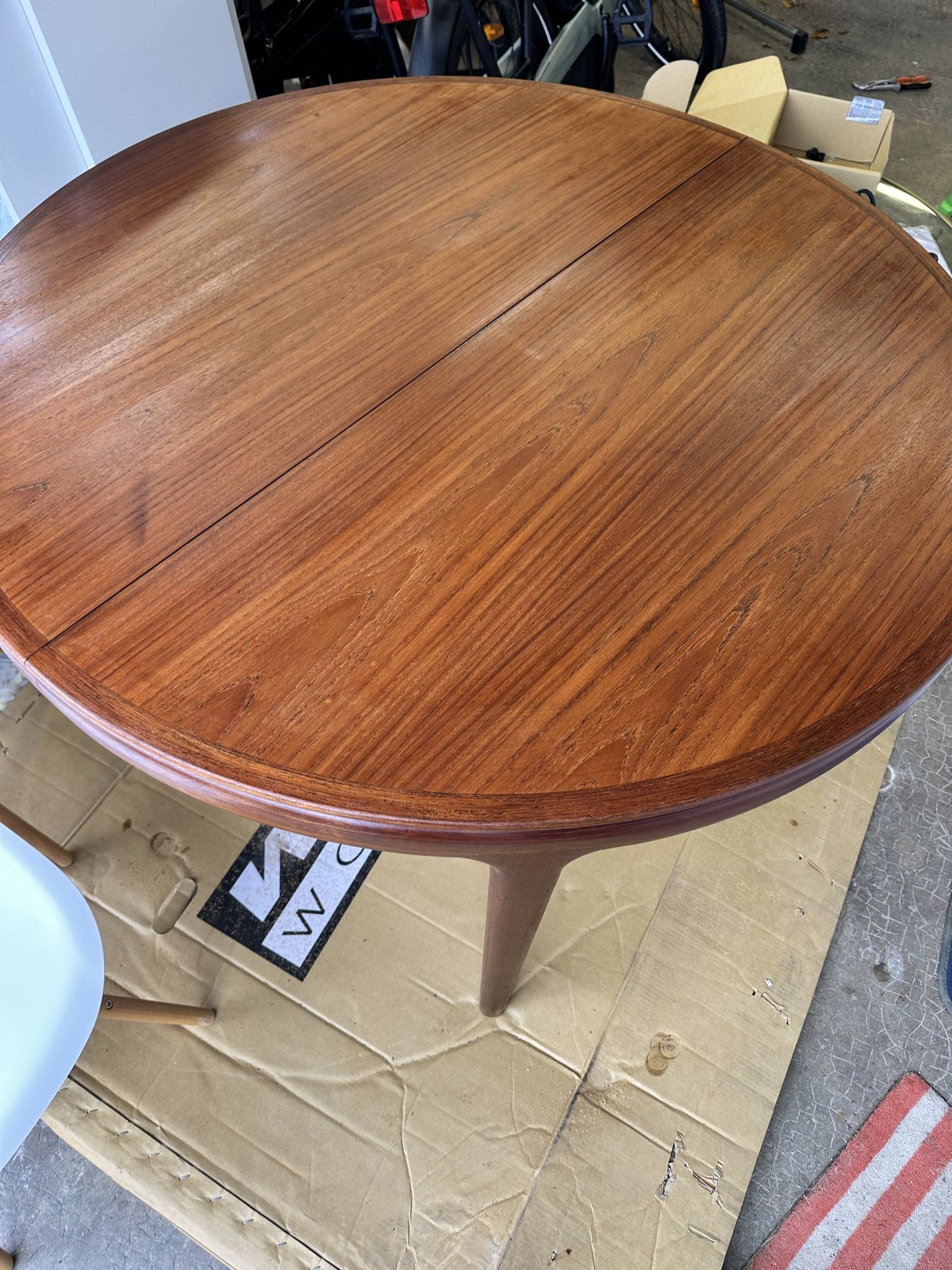 Teak dining table by samcom scandinavian
