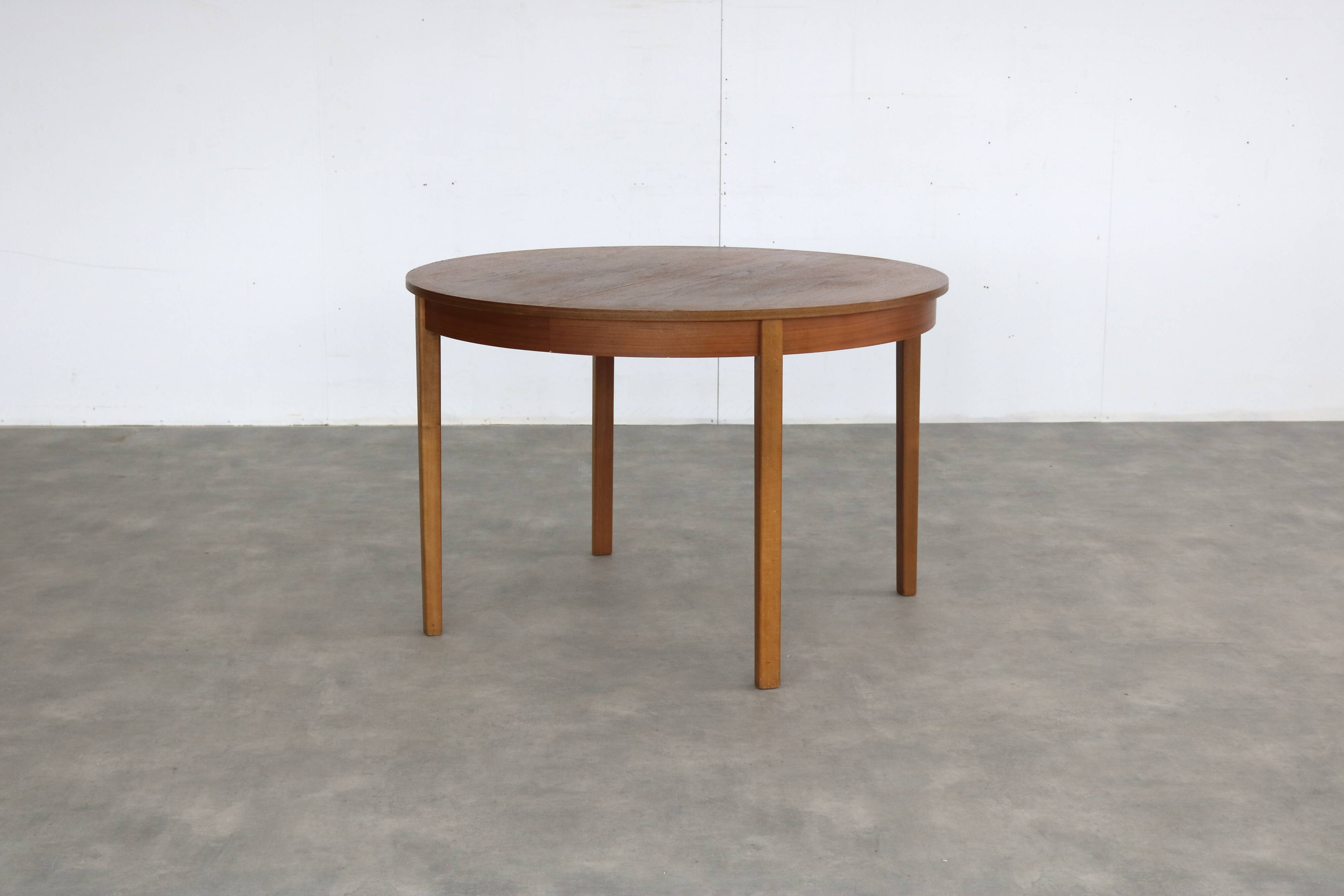 vintage dining table | table | extendable | Swedish