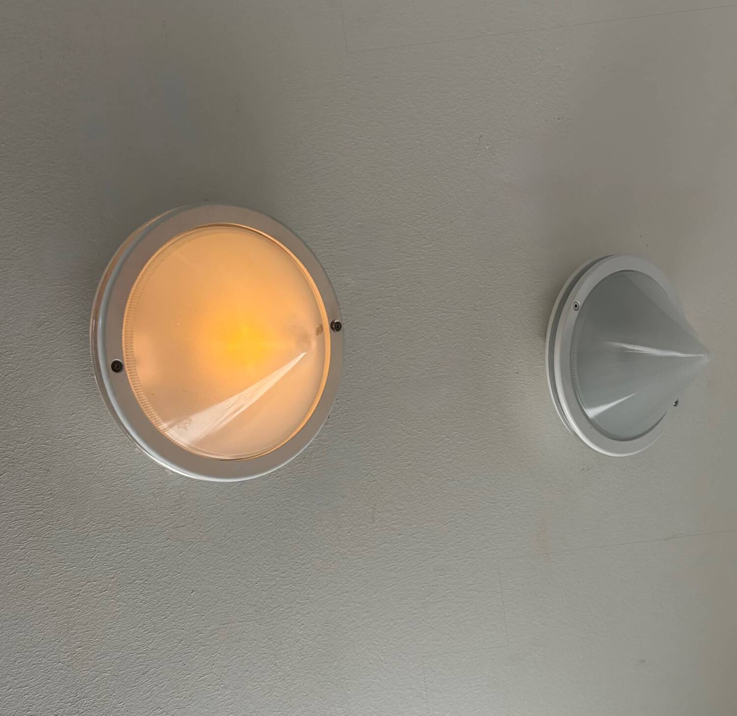 Pair of vintage sandblasted glass and metal wall lights, Prisma Italy 1980