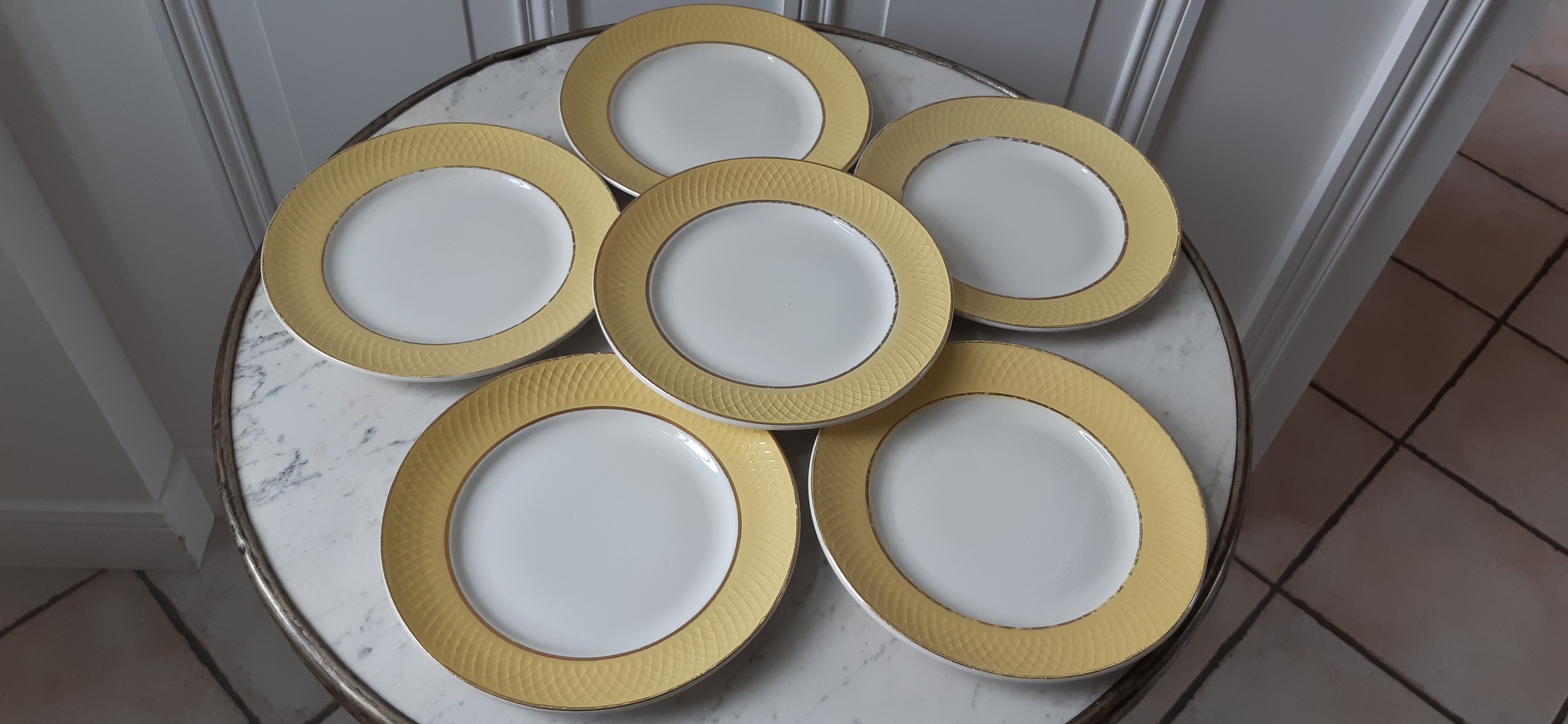 Set of 6 yellow dessert plates Moulin des Loups
