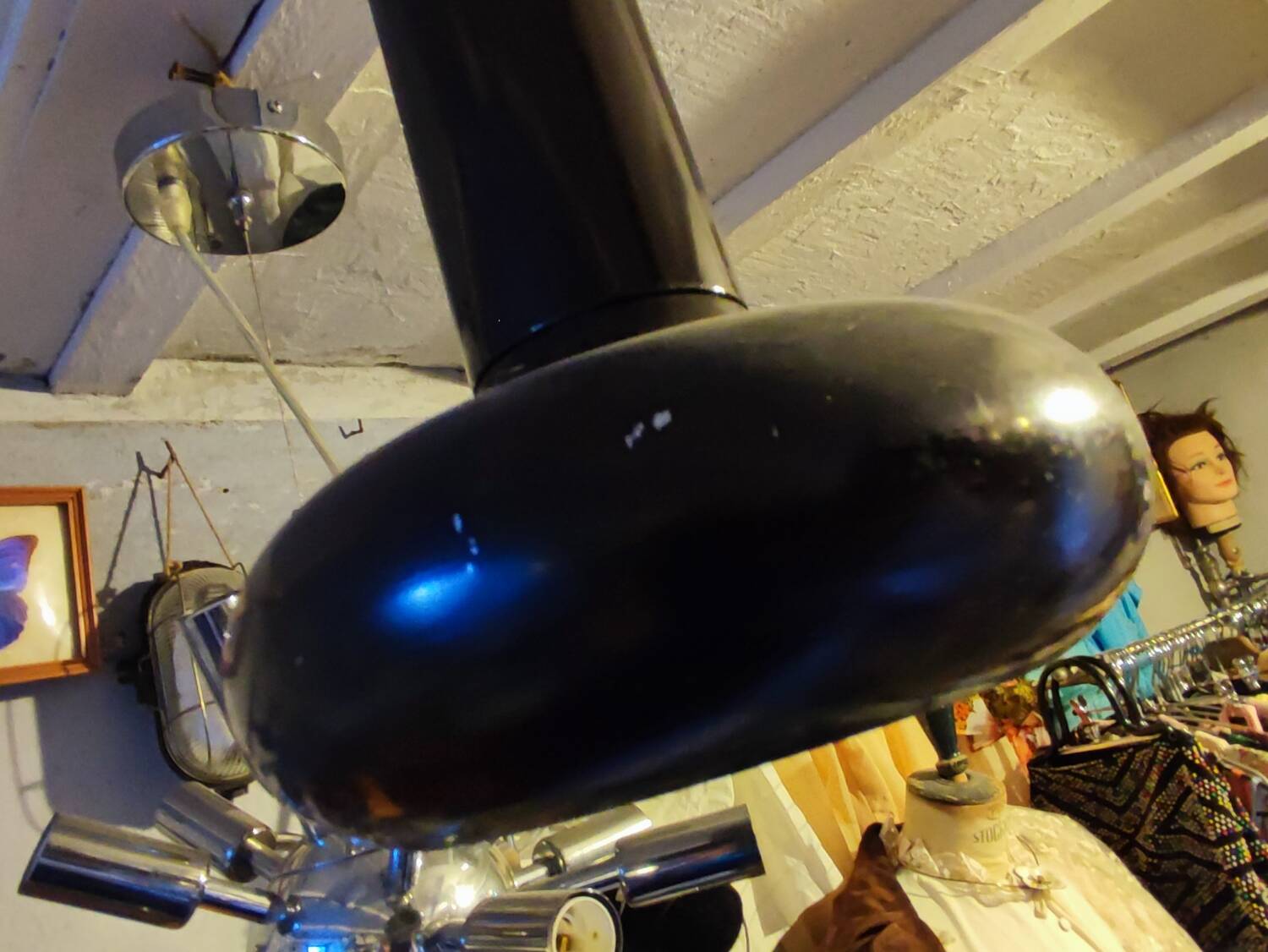 Space age, 3 brown Lita pendant lights