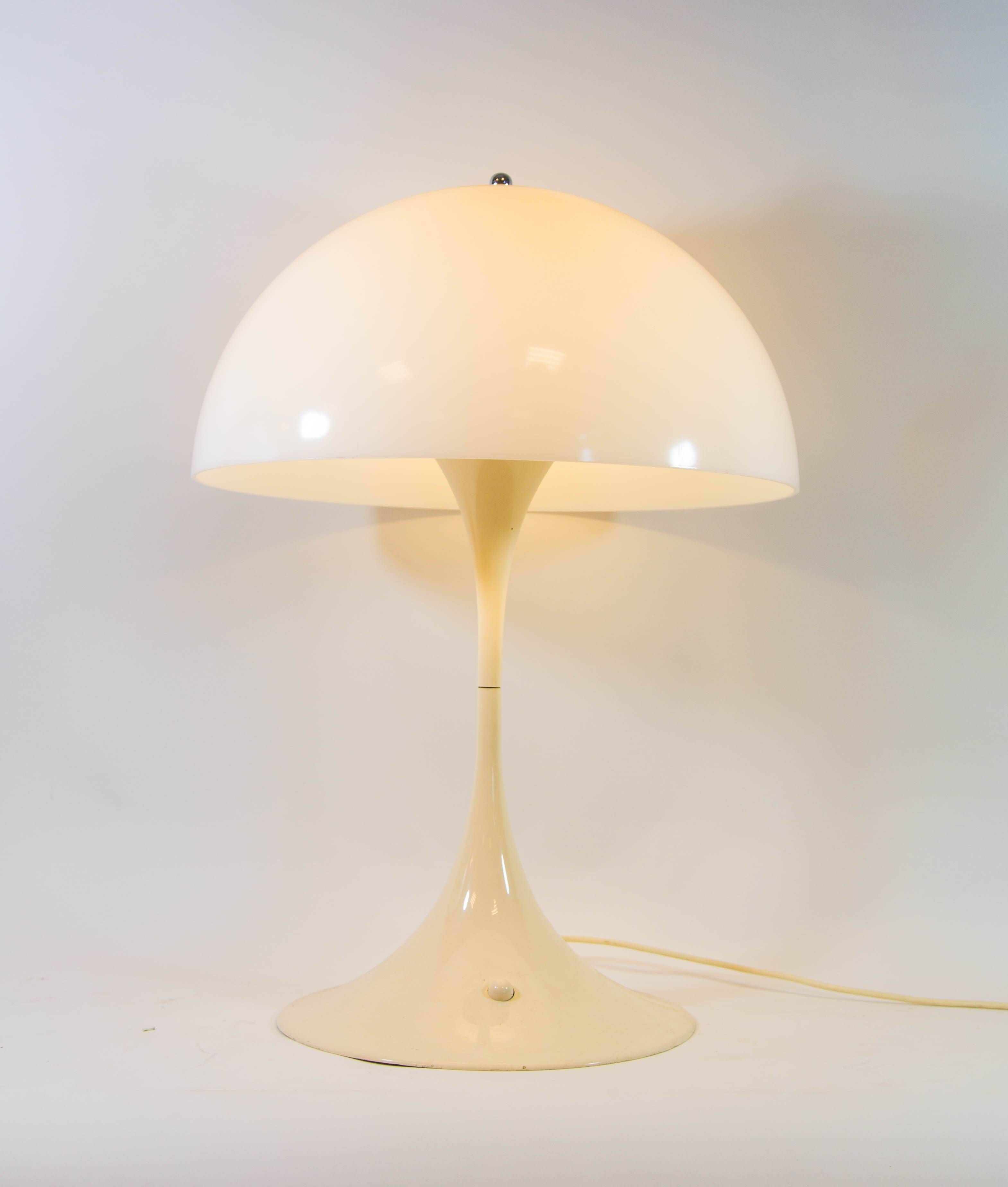 Panthella table lamp | Louis Poulsen | Verner Panton design | Vintage 70's