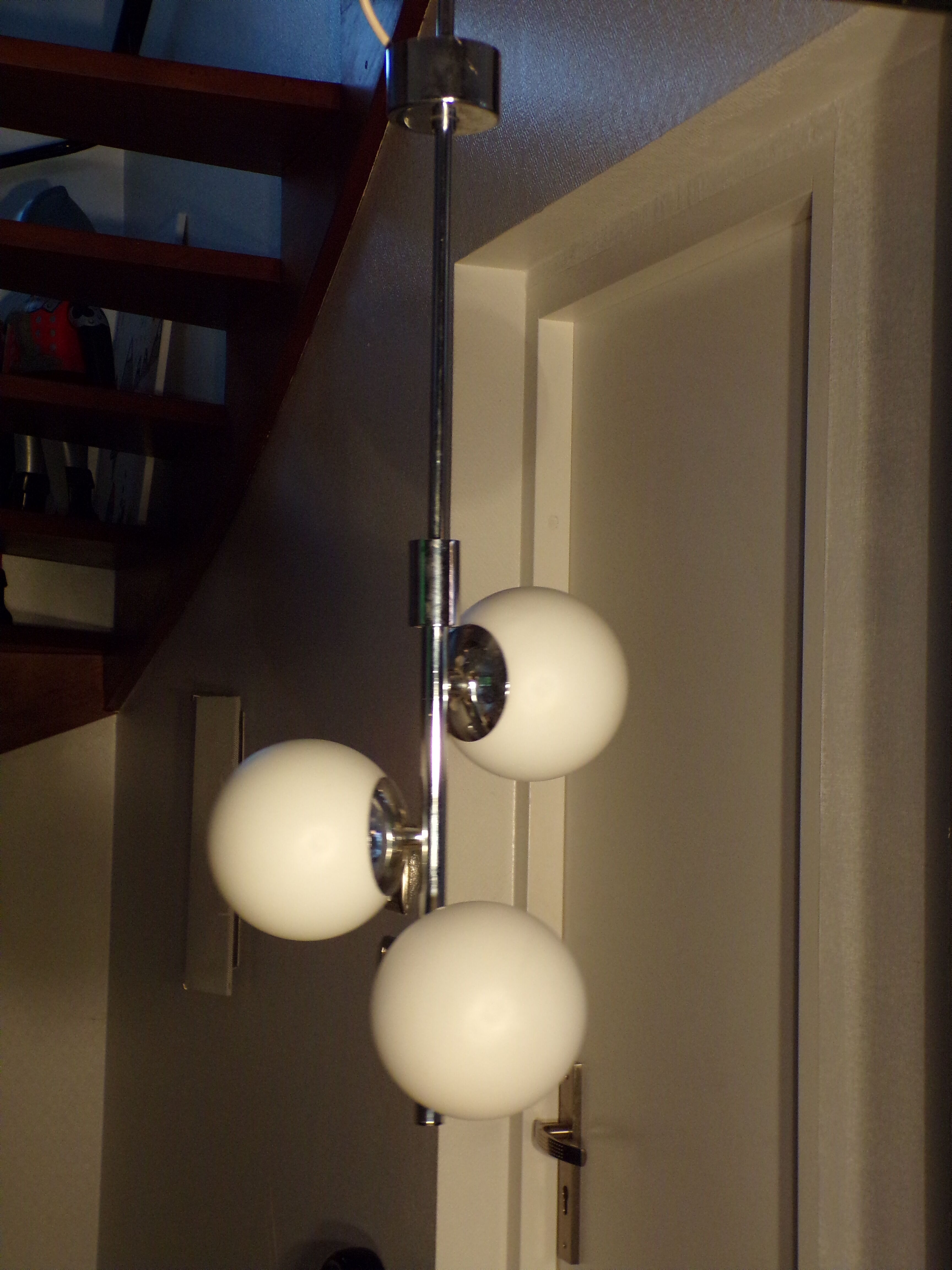 Suspension Amilux space age