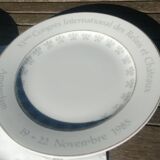 Set of Three Flat Plates of the XIth Congress of the Relais et Chateaux in Amsterdam 1985.