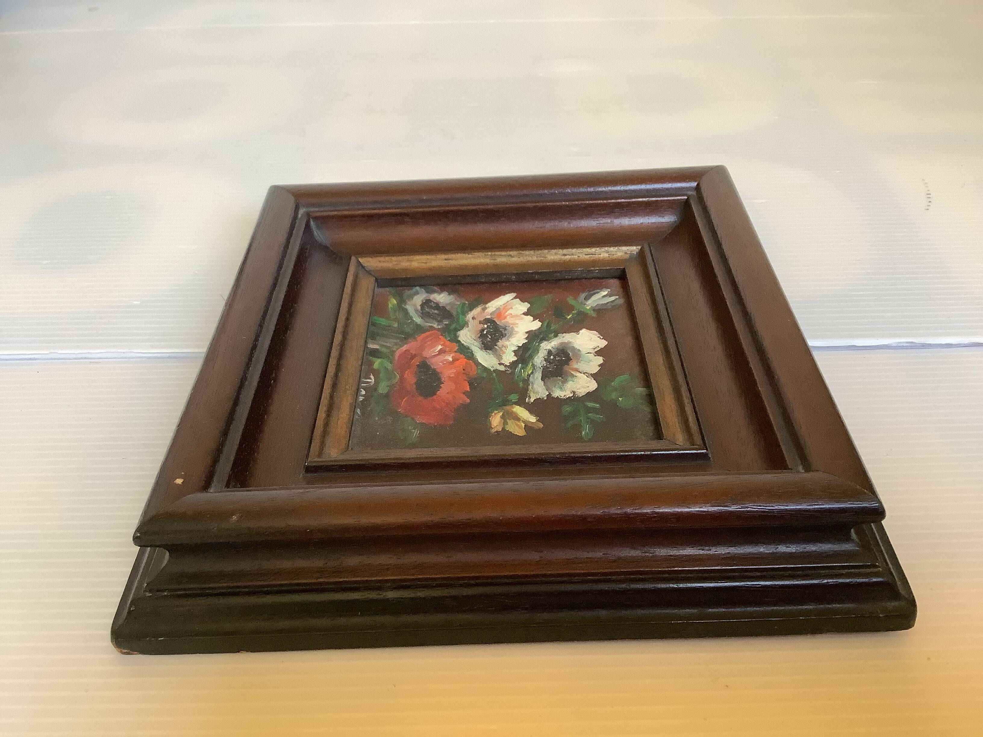 Small painting bouquet of flowers oil on panel signed